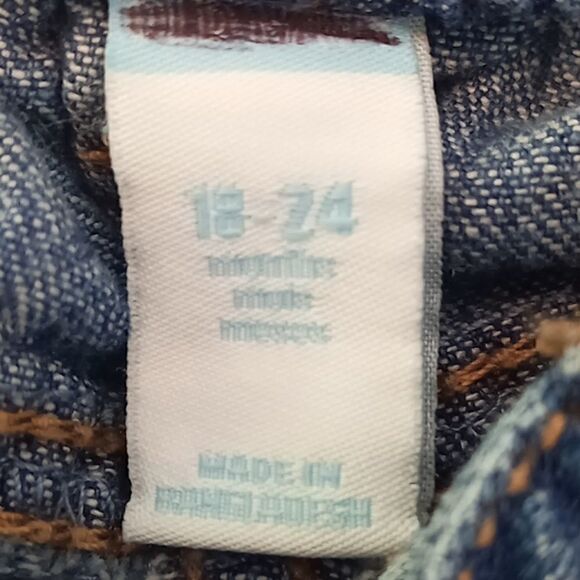 Old Navy Little girls shorts size 18 to 24 months - Picture 2 of 3